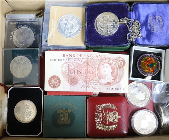 A set of eight silver QEII Jubilee crowns, cased, Spink & Sons Ltd and sundry coinage and medals,